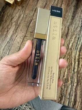 Stila Beauty Boss Lip Gloss — Shimmery Black
